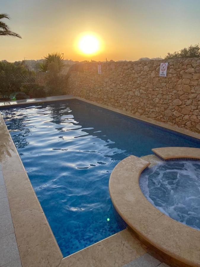 Sunset Farmhouse Villa Għarb Exteriör bild